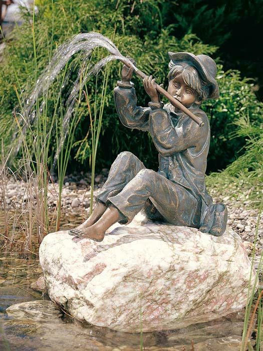 Bronzefigur Hans Auf Rosario Findling (Art.Nr. 88122.1)